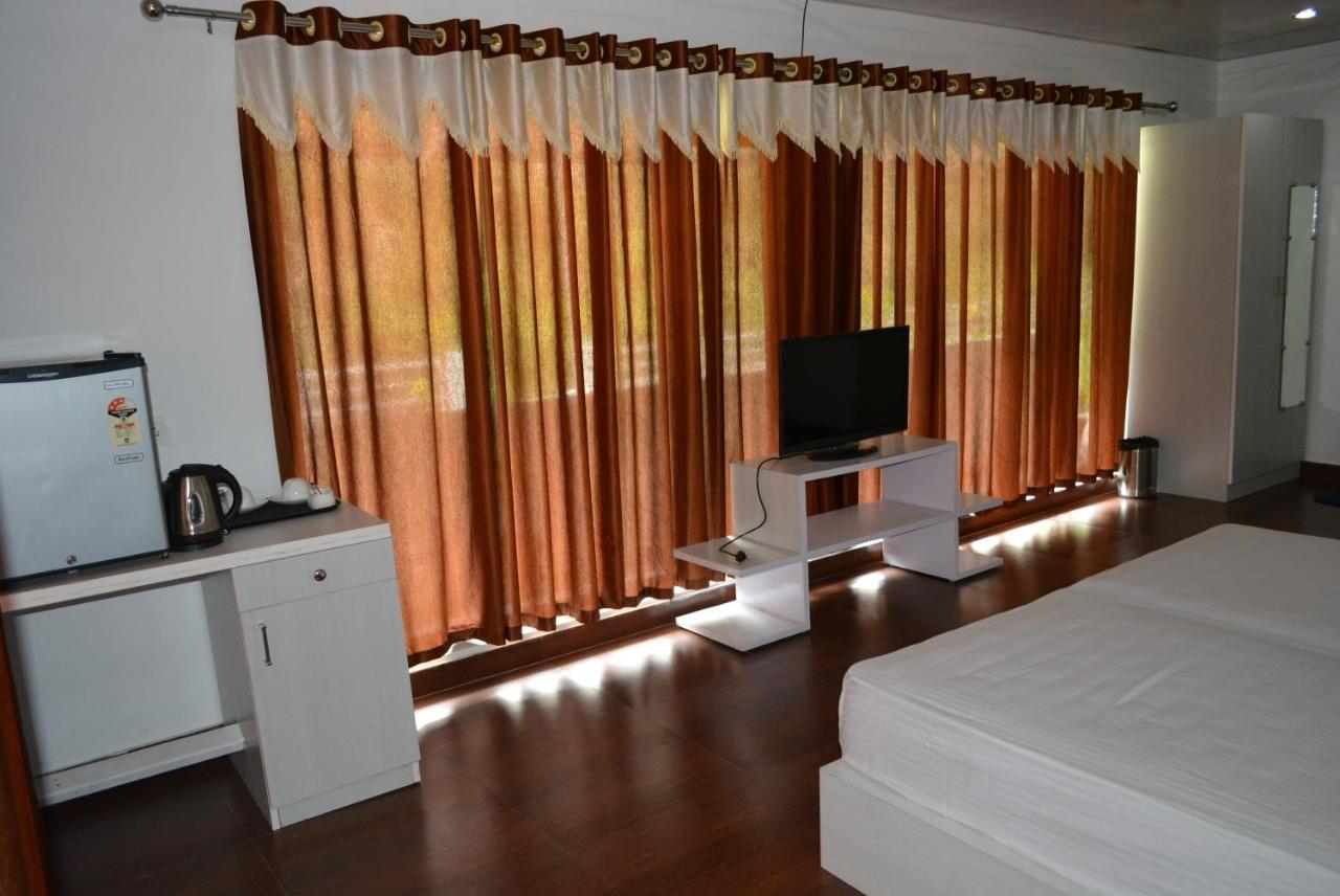 Sb Mount Resort Lansdowne Room photo